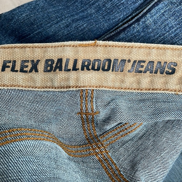Men’s Duluth Trading Relaxed Fit Flex Ballroom Jeans 44x30 - Picture 6 of 8